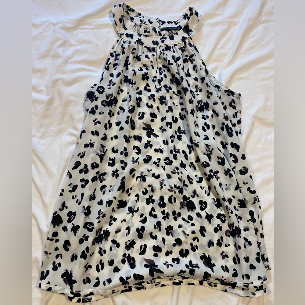 Papermoon blouse size medium.